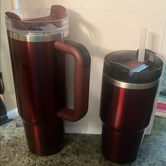 Stainless Steel Red Tumbler Set - Picture 2 of 12